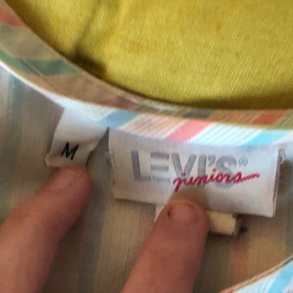 Vintage Levi’s juniors pastel crop top - Picture 3 of 6